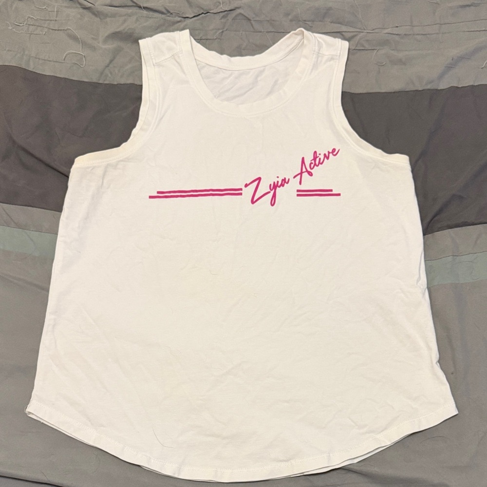 Zyin Active Women's White Tank Top